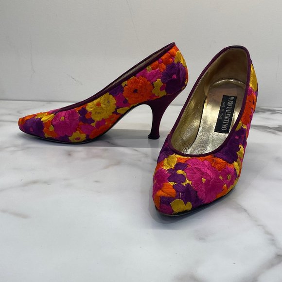 Vintage Valentino floral pumps - Picture 3 of 12